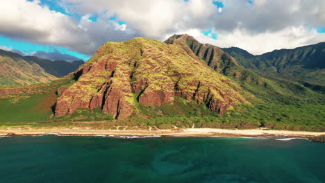 Beautiful-bright-west-mountains-of-Oahu,-Hawaii---aerial