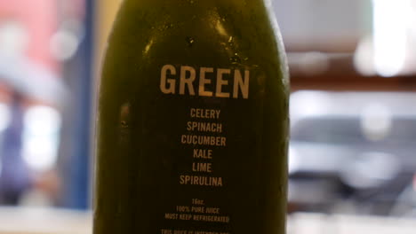Green-Juice-From-Detox-Cleanse-Recipe,-Close-Up-Shot