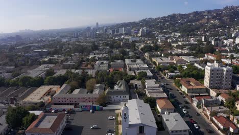 Aerial-descending-shot-of-West-Hollywood-neighborhood