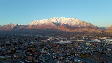 Mount-Timpanogos-With-Snow-In-Wasatch-Range,-Utah,-United-States