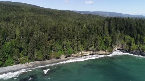Aerial-View-of-Wilderness-on-Vancouver-Island-Coastline,-Canada