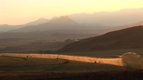 Bewässerung-Der-Landwirtschaftlichen-Flächen-Im-Südlichen-Afrika
