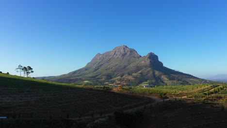 Stellenbosch-South-Africa-Landscape,-drone-shot-from-low-to-high
