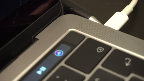 Unlocking-a-computer-with-fingerprint
