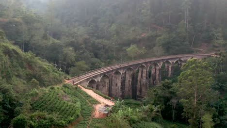 Aerial-footage-of-9-arch-bridge-in-Ella,-Sri-Lanka