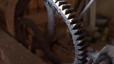 Old-machinery-rusty-cog-wheels-or-gears