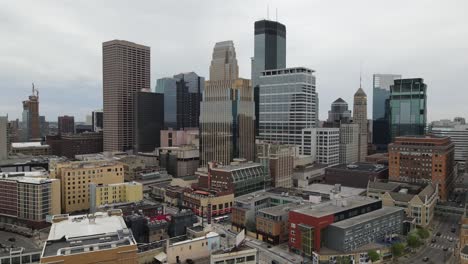 Minneapolis-Minnesota-Skyline-Drohnenvideo-In-4k