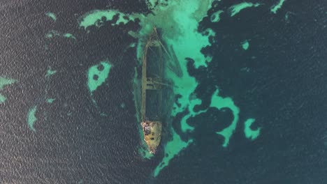 Directly-above-view-of-sunken-ship-Michelle-in-Dugi-Otok,-Croatia