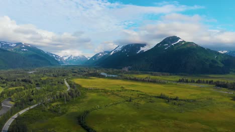 4K-Video-of-Snow-Capped-Mountains-in-Alaska