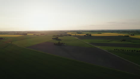 Landschaft,-Skåne,-Schweden,-Luft-Im-Sonnenuntergang,-Goldene-Stunde