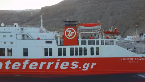Passagierschiff-Der-Firma-Zante-Ferries-Legte-Im-Hafen-An