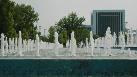 Fountain-in-Tashkent,-Uzbekistan
