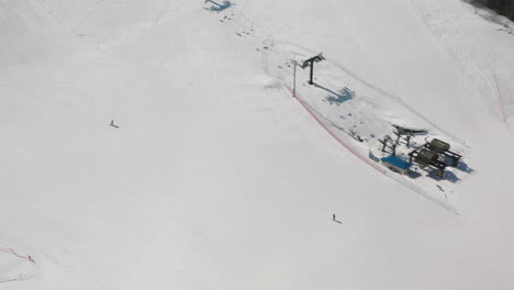 Aerial-Drone-Shot-Of-A-Snow-Covered-Ski-Site-In-Okuhida-Hirayu,-Gifu,-Japan---Aerial-Drone-Shot