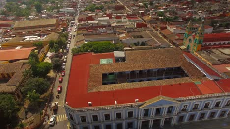 Espectacular-Vista-Aerea-Con-Drone-Del-Pueblo-Magico-Coatepec,-Veracruz