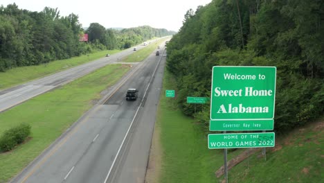 Schild-&quot;Welcome-To-Sweet-Home-Alabama&quot;-Entlang-Der-Autobahn