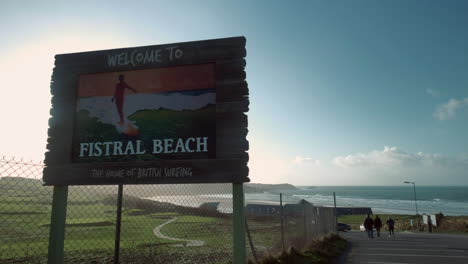 Fistral-Beach-In-Newquay-Cornwall-Eingang-Und-Willkommensschild