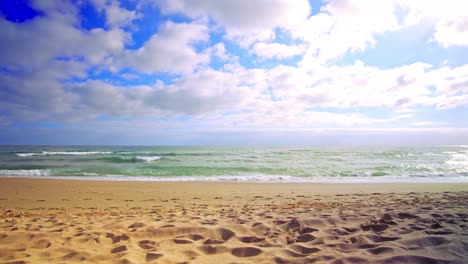 Empty-beach-time-lapse-on-a-cloudy-day