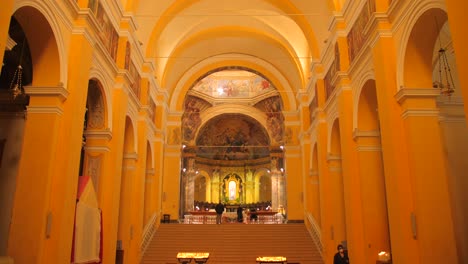Central-Nave-Of-The-Abbey-Of-Santa-Maria-del-Monte-In-Cesena,-Northern-Italy