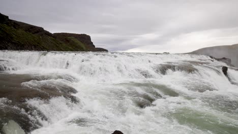 Guffoss-Falls-in-Iceland-gimbal-video-panning-right-in-slow-motion