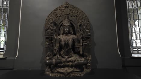 Murti-Histórico-Indio-Estatua-Negra-Tallada-En-Piedra-Dios-Musiam-En-Chtrpati-Shivaji-Maharaj-Vastu-Sngrahlay-En-Mumbai-Maharajstra