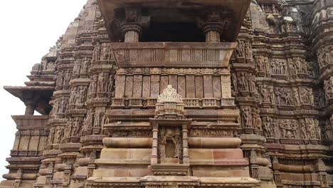 Templo-Kandariya-Mahadev,-Grupo-Occidental-De-Templos,-Patrimonio-De-La-Humanidad-Por-La-Unesco