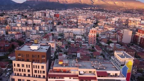 Droneshot-En-Tirana,-Capital-De-Albania
