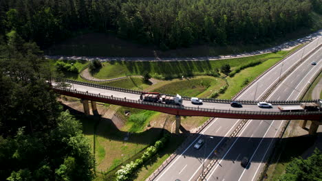 Highway-Overpass-With-Traffic