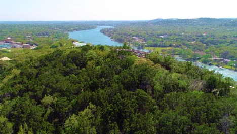 Drone-footage-panning-up-at-Covert-Park-on-Mount-Bonnell
