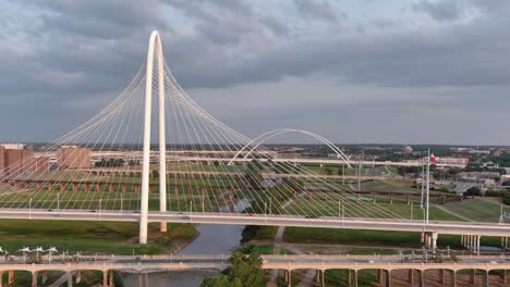 Drone-view-of-the-Margaret-Hunt-Hill-Bridge-in-Dallas,-Texas