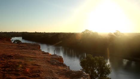 Sonnenuntergang-über-Dem-Murray-River---Loxton,-Südaustralien