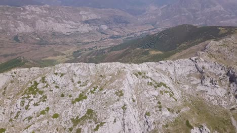 Aerial-Flyover-Mountain-Ridge