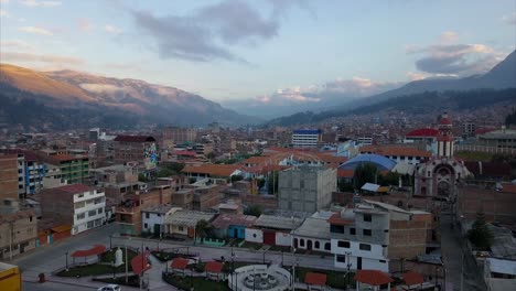 Stadt-Huaraz-Von-Oben