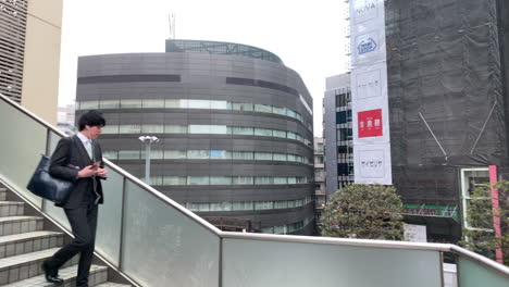 Building-in-front-of-the-East-entrance-exit-of-Ebisu-Station