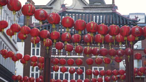 Rote-Laternen-In-Chinatown-In-London,-Großbritannien-In-Zeitlupe