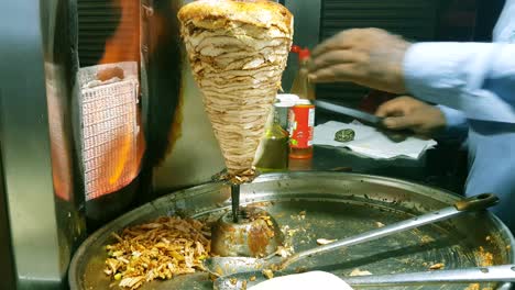 Fladenbrot-Für-Shawarma-Street-Food