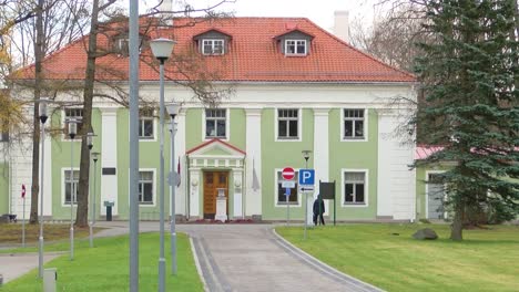 The-Aluksne-Art-School-is-located-in-the-Old-Castle-of-Aluksne