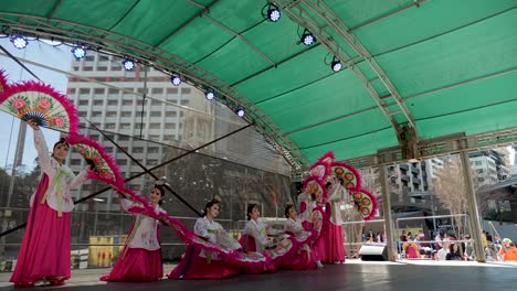 South-Korea-Culture,-Dance-Performance,-Women,-Dress,-Traditional,-Asia-korean-traditional-fan-dance,-Buchaechum