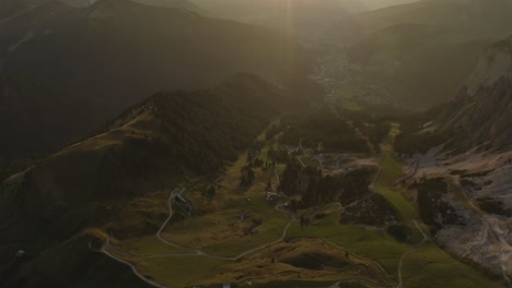 Aerial-reveal-of-cinematic-aerial-of-beautiful-landscape-terrain-around-Zugspitze,-Germany