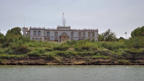The-Former-Presidential-Palace-in-Khartoum,-Sudan-as-seen-from-the-Nile-River