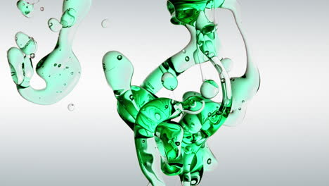 Transparentes-Benzin,-Grünblaue-Ölblasen-Und-Flüssige-Formen-In-Gereinigtem-Wasser-Auf-Weißem-Hintergrund-Mit-Farbverlauf
