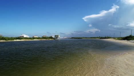 A-vacant-beachhouse-stands-along-the-Matanzas-River-in-Saint-Augustine,-Florida