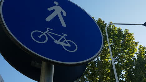 Round-Road-Sign-Indicating-A-Bicycle-Lane