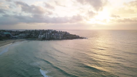 Glorious-Sunset-Over-Bondi-Beach-In-Sydney,-New-South-Wales