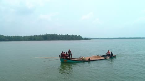 Drohnenschuss-über-Dem-Boot-Von-Fisherman-India
