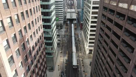 L-train-Traveling-through-the-loop-downtown-Chicago-aerial
