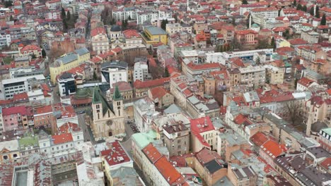 Panoramic-View-Over-Sarajevo-Old-Town-At-Daytime,-Capital-Of-Bosnia-And-Herzegovina