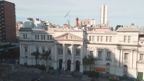 Aerial-dolly-in-flying-over-Faculty-of-Economic-Sciences,-part-of-the-prestigious-University-of-Buenos-Aires