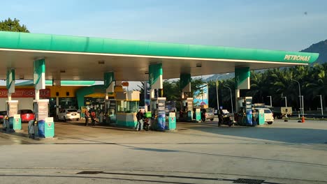 Petronas-petrol-station-during-the-daytime