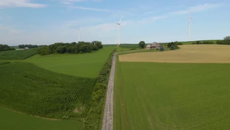 Aerial-Establishing-Shot-of-Rural-Home-on-Hilltop-in-Midwest-America