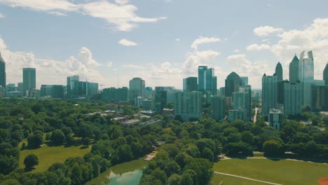 Beautiful-drone-footage-of-Piedmont-Park-and-the-Atlanta-Skyline-on-a-sunny-day